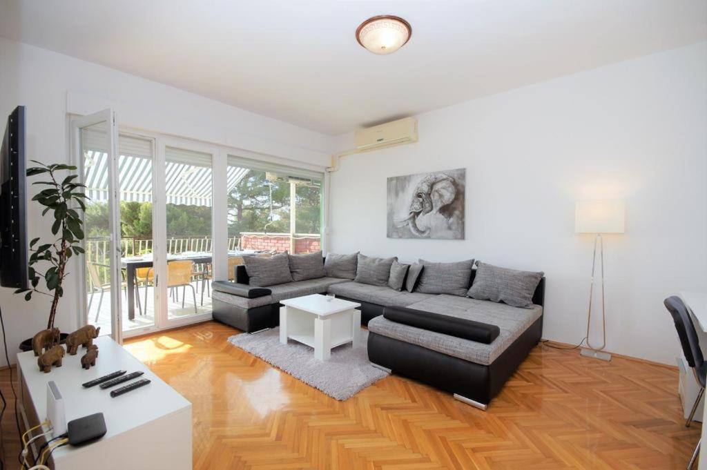 Deni Apartmán Pula