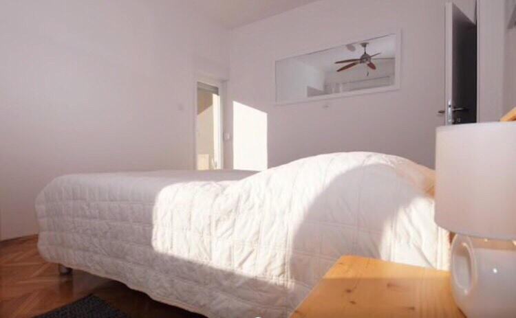 Deni Apartment