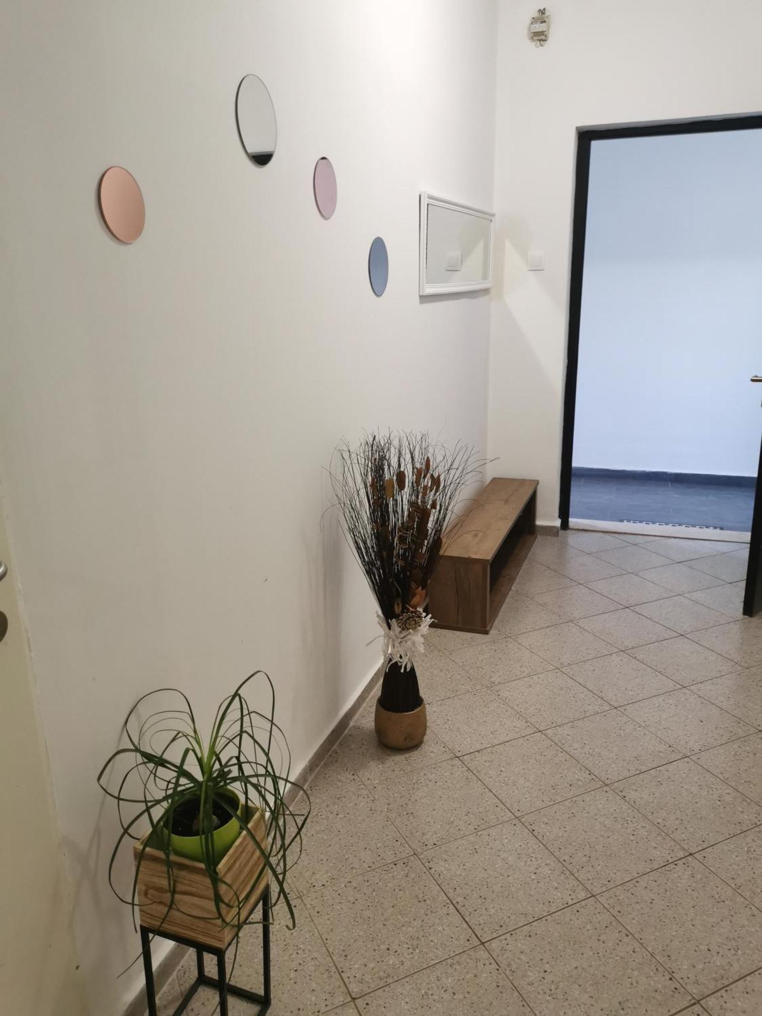 Deni Apartment *