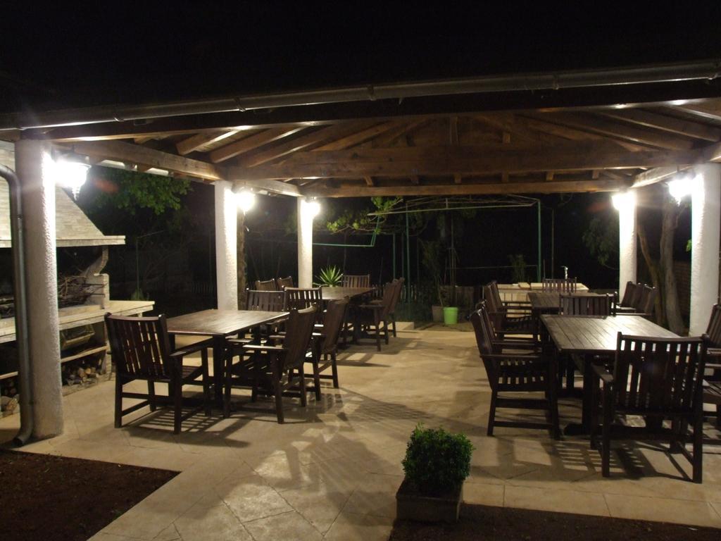 Deni Apartment